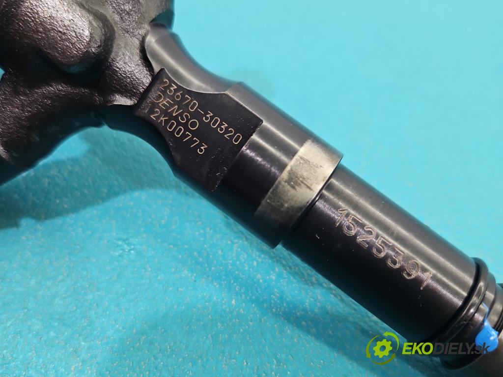 Toyota Land Cruiser J120 2002-2010 3.0 D4D 166 HP automatic 122 kW 2982 cm3 5- vstrek 23670-30080 (Vstrekovač paliva)