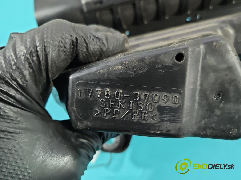 Lexus CT 2010-2022 1.8 VVTI 99 HP automatic 73 kW 1798 cm3 5- rezonátor 17750-37090