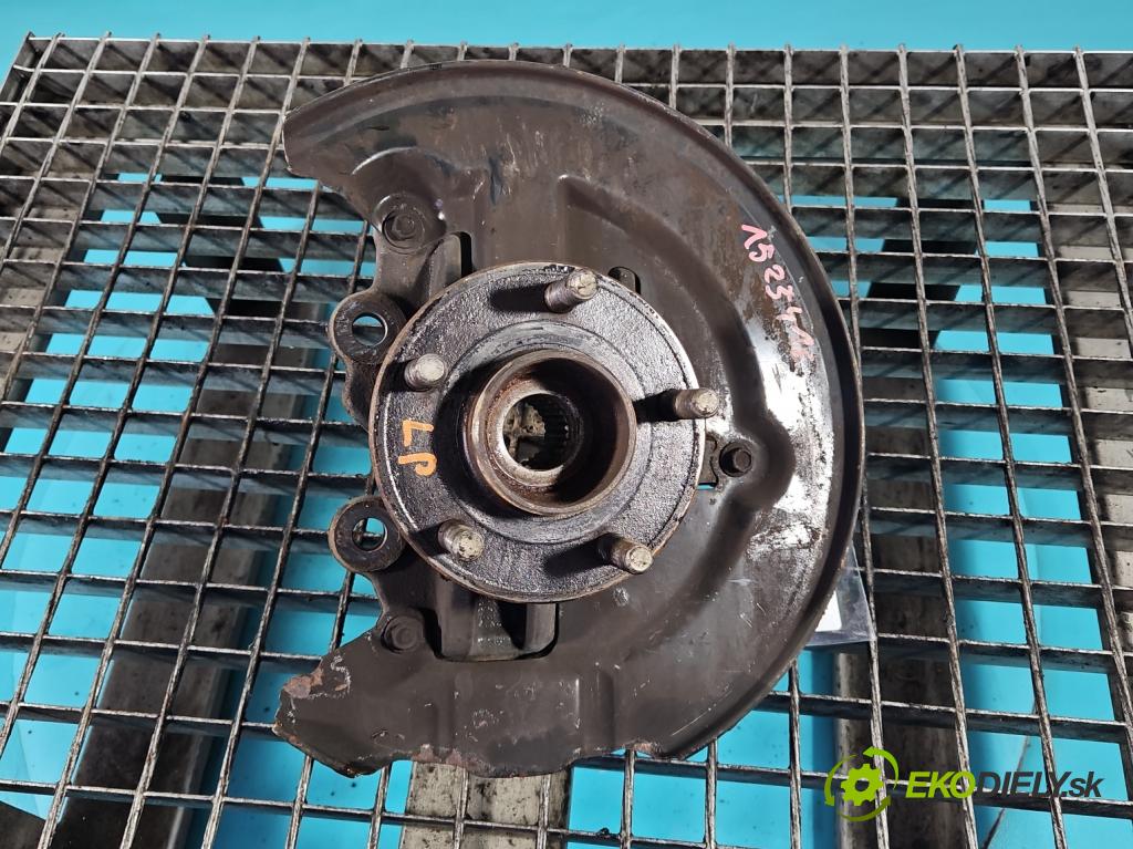 Ford C-Max II 2010-2019 2.0 TDCI 140 hp automatic 103 kW 1997 cm3 5- náboj levé  (Náboj kola)