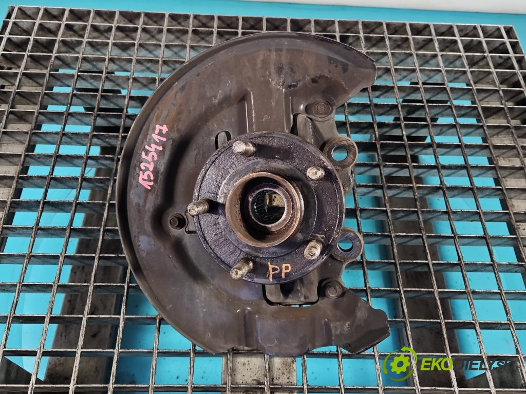 Ford C-Max II 2010-2019 2.0 TDCI 140 hp automatic 103 kW 1997 cm3 5- náboj pravé  (Náboj kola)