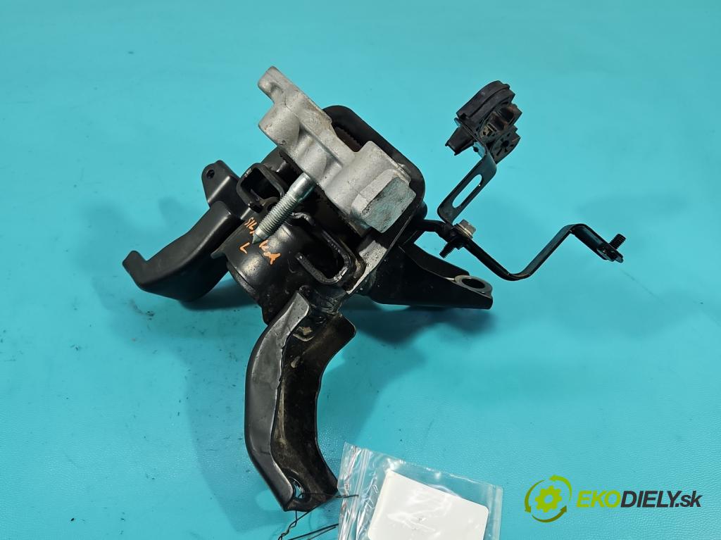 Lexus CT 2010-2022 1.8 VVTI 99 hp automatic 73 kW 1798 cm3 5- Polštář: motoru  (Držák motoru)