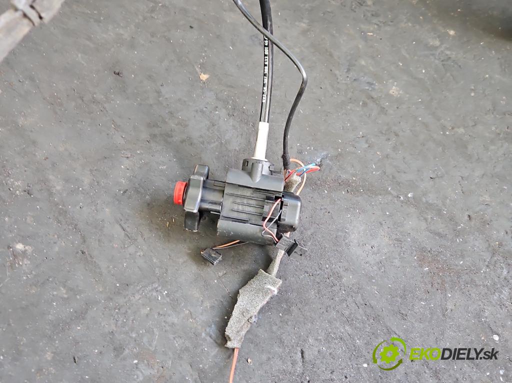 Ford C-Max II 2010-2019 2.0 TDCI 140 hp automatic 103 kW 1997 cm3 5- oko tažné AM5J-19D521-BB (Tažné zařízení)