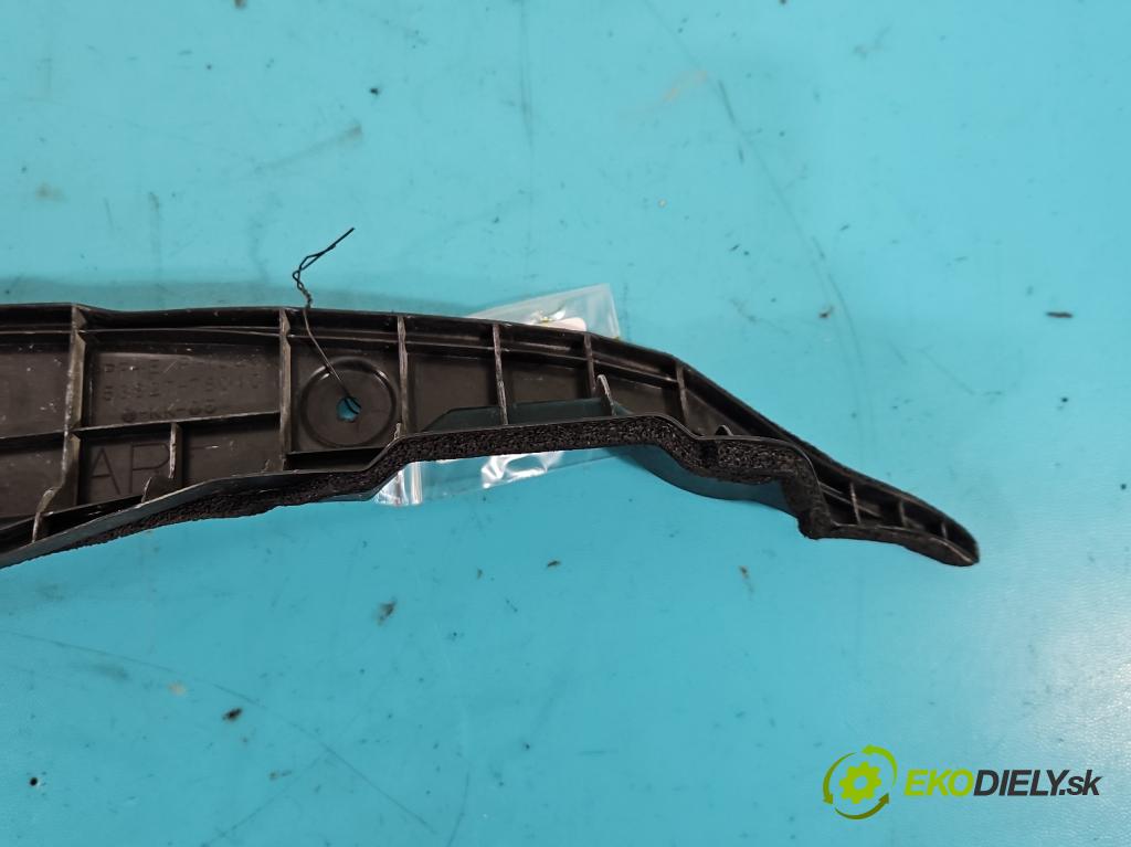 Lexus CT 2010-2022 1.8 VVTI 99 hp automatic 73 kW 1798 cm3 5- kryt plastová 53827-76010