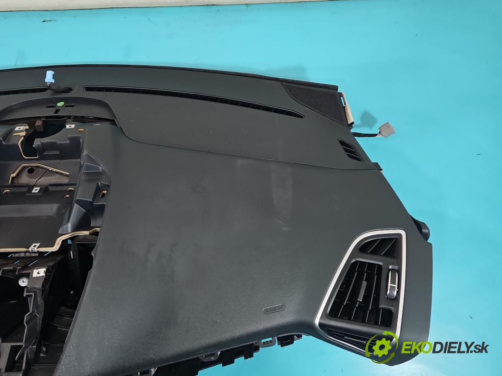 Ford C-Max II 2010-2019 2.0 TDCI 140 hp automatic 103 kW 1997 cm3 5- kokpit,přistrojova deska