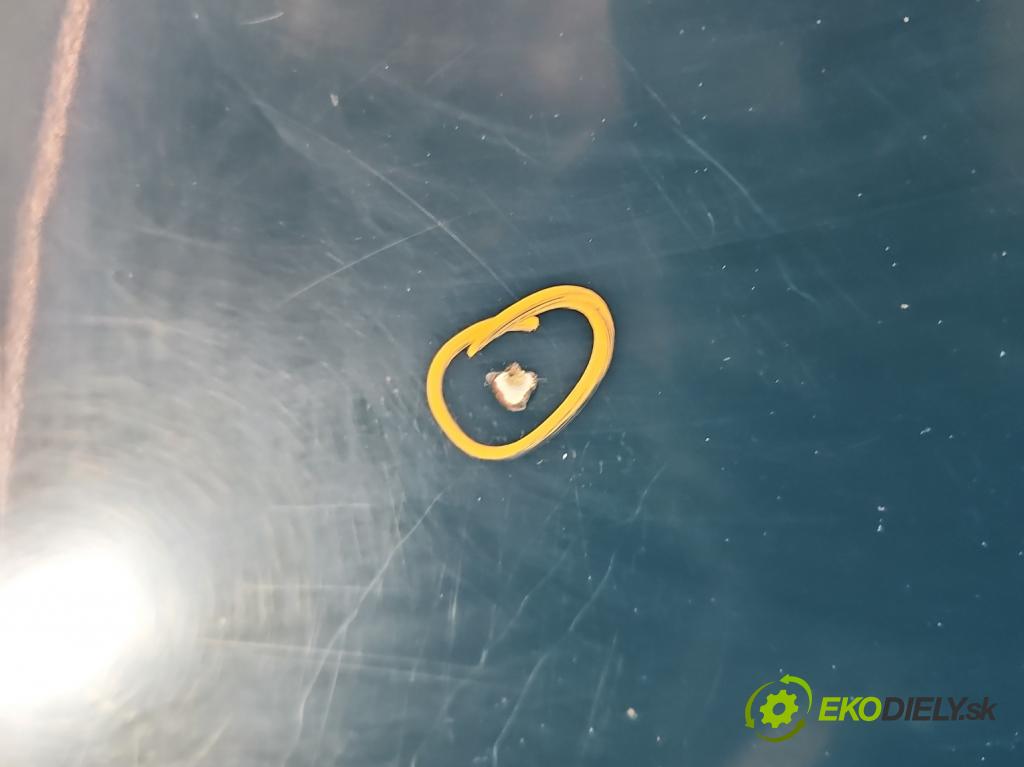 Skoda Felicia 1.3 MPI 68 hp manual 50 kW 1289 cm3 5- kapota přední