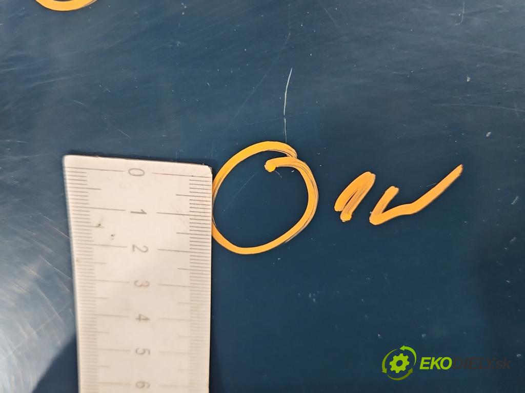 Skoda Felicia 1.3 MPI 68 hp manual 50 kW 1289 cm3 5- kapota přední