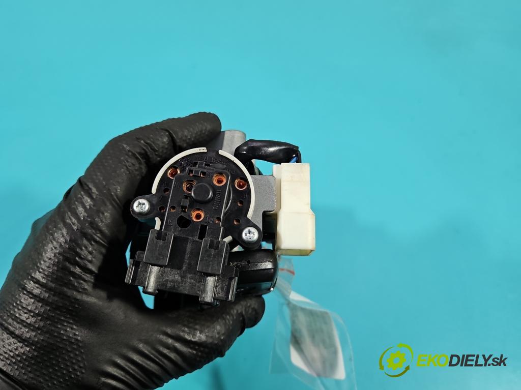 Suzuki SX4 I 2006-2014 1.6b 120 HP manual 88 kW 1586 cm3 5- Spínačka 33970-65J00 (Spínacia skrinka)