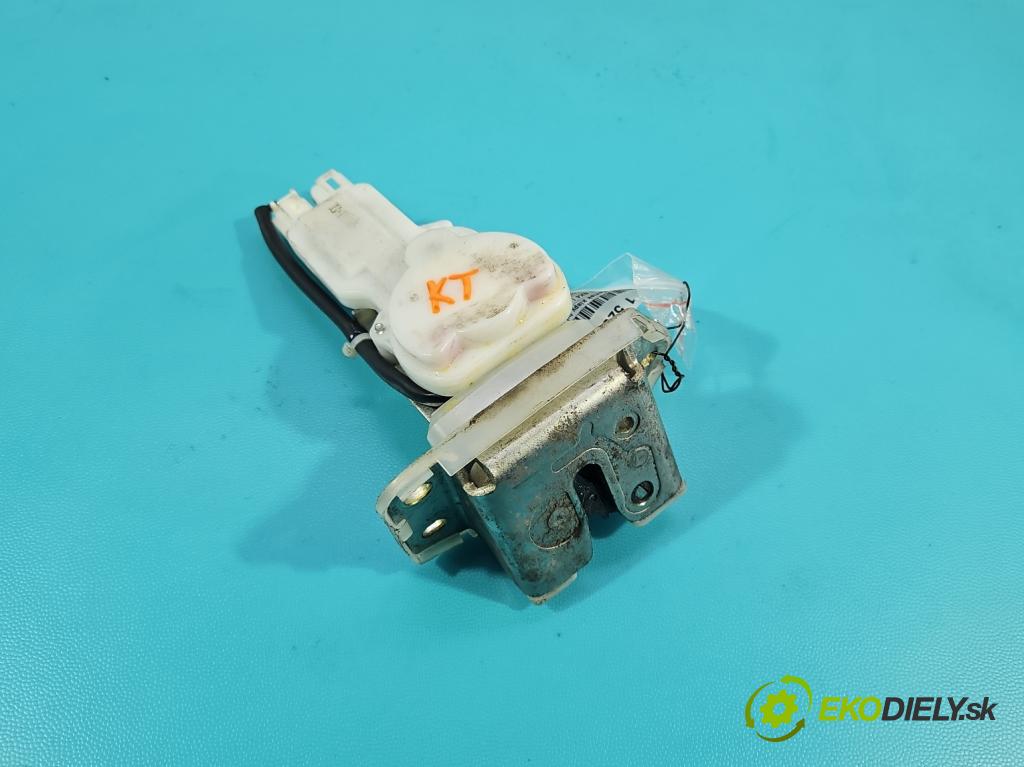 Suzuki SX4 I 2006-2014 1.6b 120 HP manual 88 kW 1586 cm3 5- zámok kufrové dvere zadné 