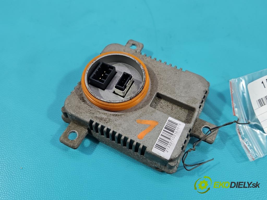 Vw Passat B7 2010-2014 2.0 TSI 211KM automatic 155 kW 1984 cm3 5- střídač: xenon 8K0941597B (Riadiaca jednotka xenónu)