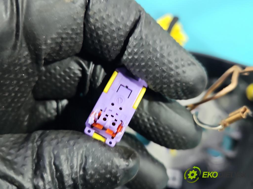 Vw Passat B7 2010-2014 2.0 TSI 211KM automatic 155 kW 1984 cm3 5- volant 3C8419091BF (Volant)