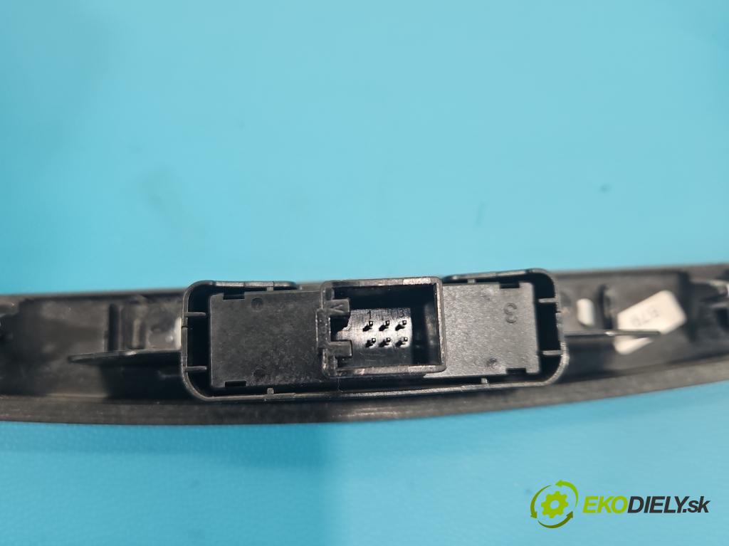Vw Passat B7 2010-2014 2.0 TSI 211KM automatic 155 kW 1984 cm3 5- lišta ozdobná vnitŕní: 3C0863284K