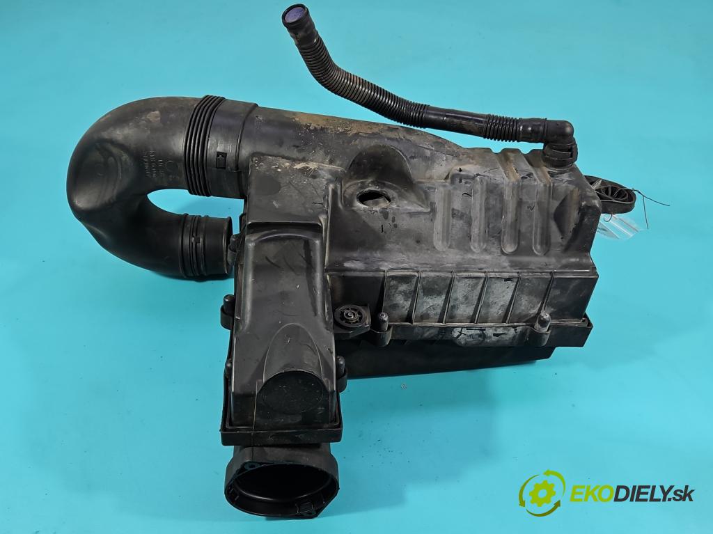 Vw Passat B7 2010-2014 2.0 TSI 211KM automatic 155 kW 1984 cm3 5- obal filtra vzduchu 3C0129668 (Obal vzduchového filtra)