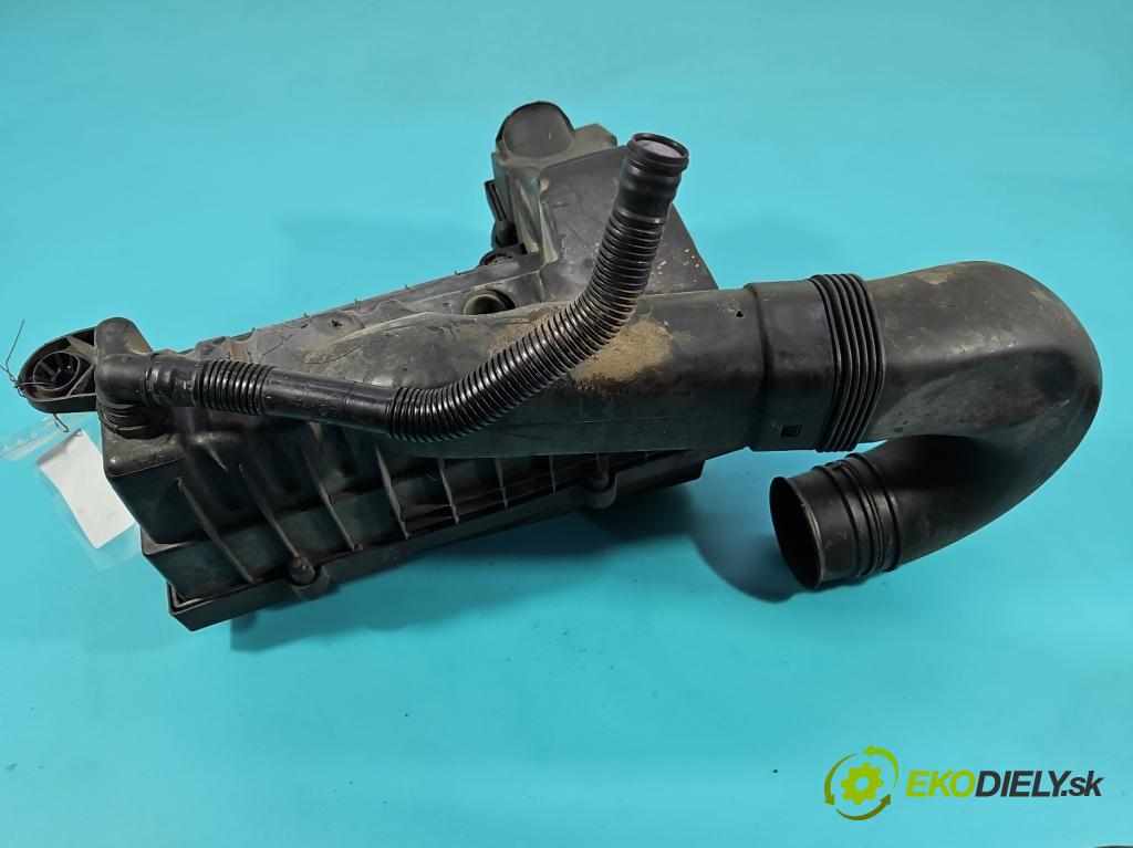 Vw Passat B7 2010-2014 2.0 TSI 211KM automatic 155 kW 1984 cm3 5- obal filtra vzduchu 3C0129668 (Obal vzduchového filtra)