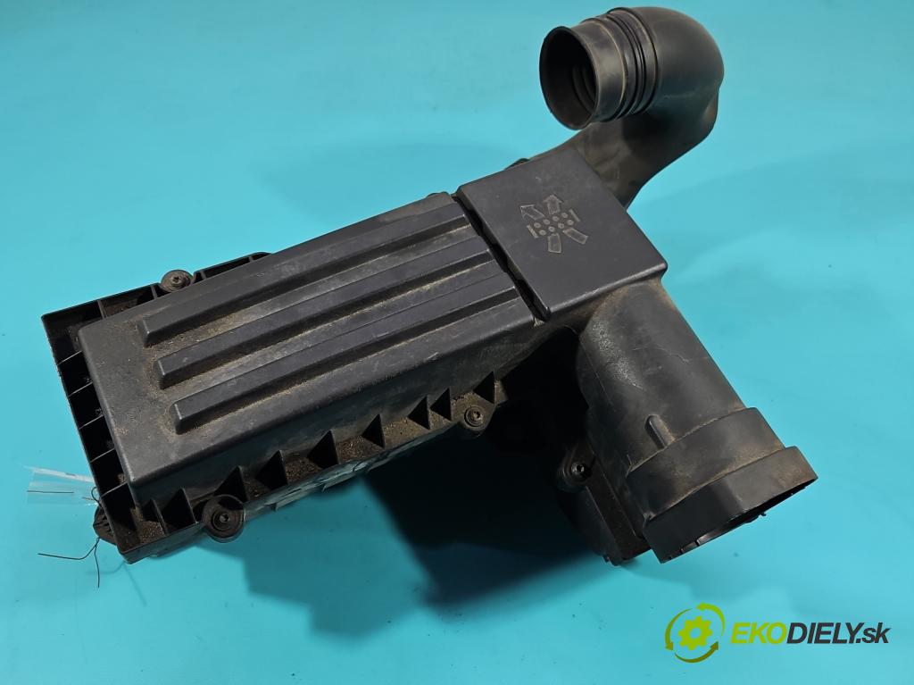 Vw Passat B7 2010-2014 2.0 TSI 211KM automatic 155 kW 1984 cm3 5- obal filtra vzduchu 3C0129668 (Obal vzduchového filtra)