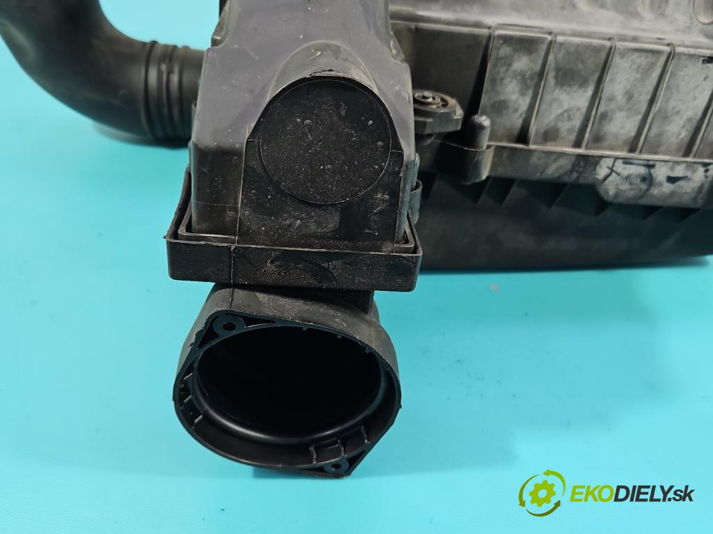 Vw Passat B7 2010-2014 2.0 TSI 211KM automatic 155 kW 1984 cm3 5- obal filtra vzduchu 3C0129668 (Obal vzduchového filtra)