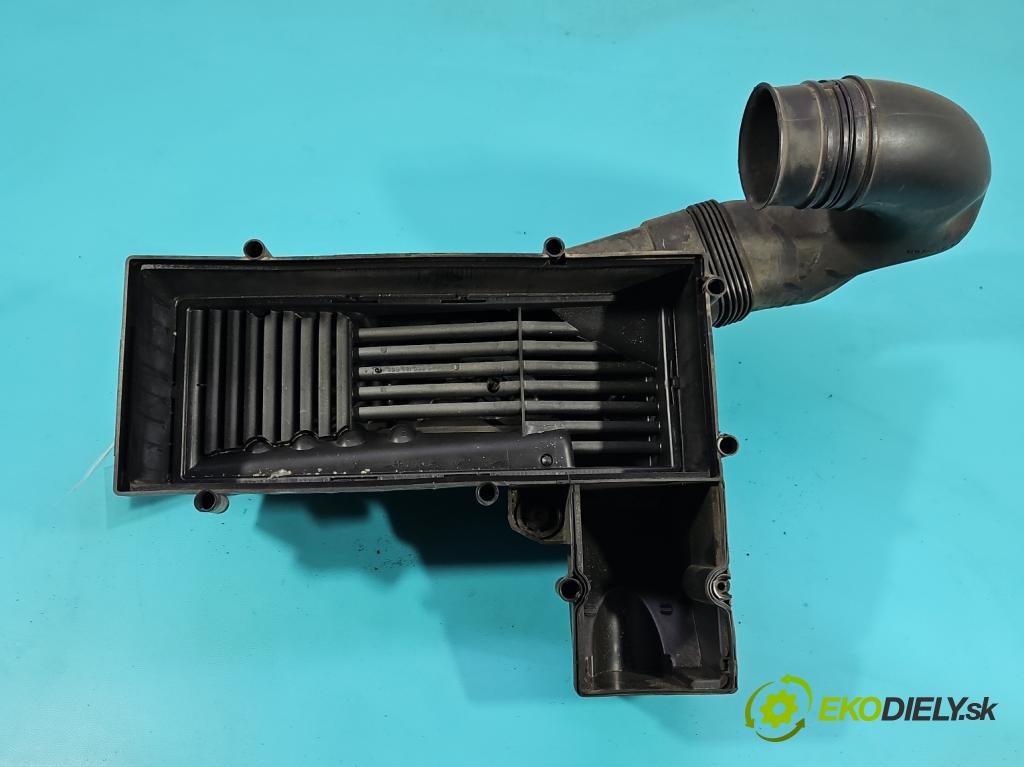 Vw Passat B7 2010-2014 2.0 TSI 211KM automatic 155 kW 1984 cm3 5- obal filtra vzduchu 3C0129668 (Obal vzduchového filtra)