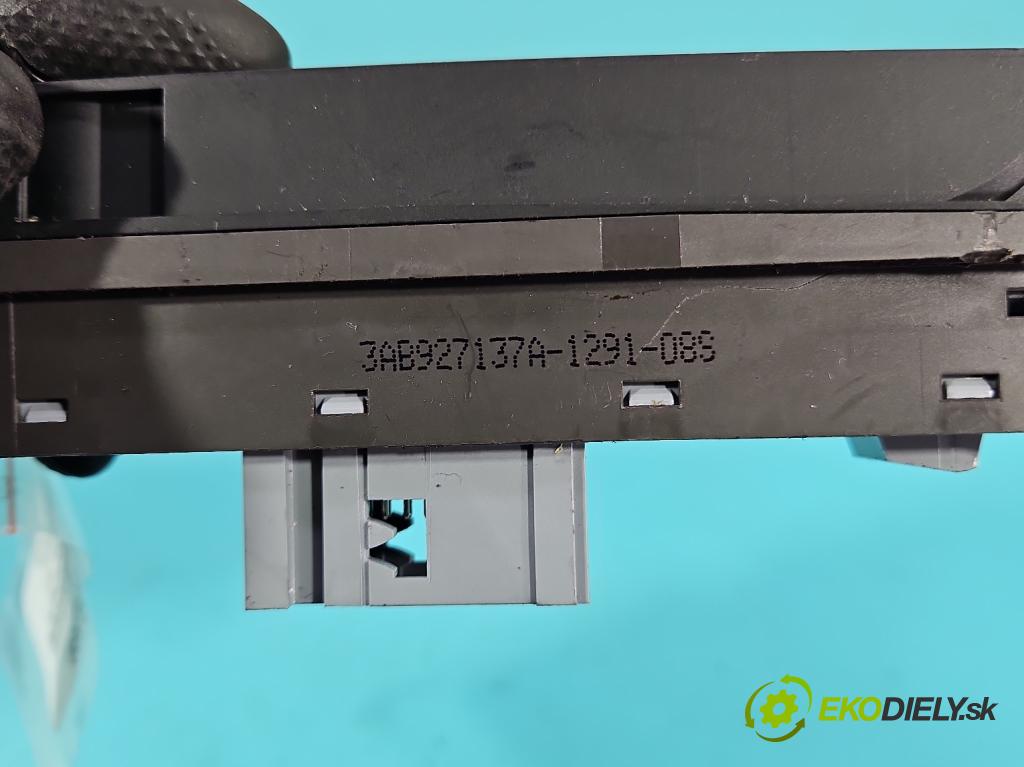 Vw Passat B7 2010-2014 2.0 TSI 211KM automatic 155 kW 1984 cm3 5- prepínač brzda: ručný 3AB927137A (Prepínacie páčky pod volantom)