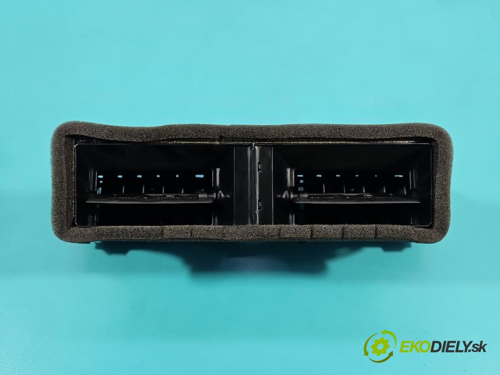 Vw Passat B7 2010-2014 2.0 TSI 211KM automatic 155 kW 1984 cm3 5- Mřížka: topení medián: 3AB819728A (Mřížka topení)