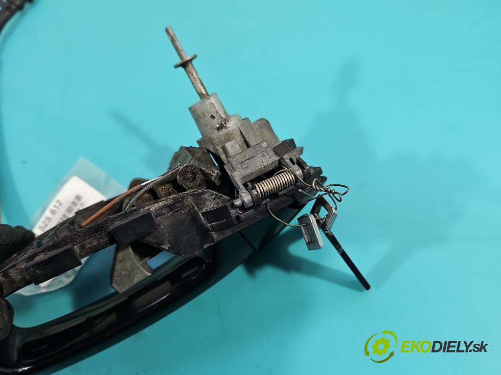 Vw Passat B7 2010-2014 2.0 TSI 211KM automatic 155 kW 1984 cm3 5- rukoväť predné ľavé mimo: 3C0837885H (Kľučka dverí vonkajšia predná ľavá)