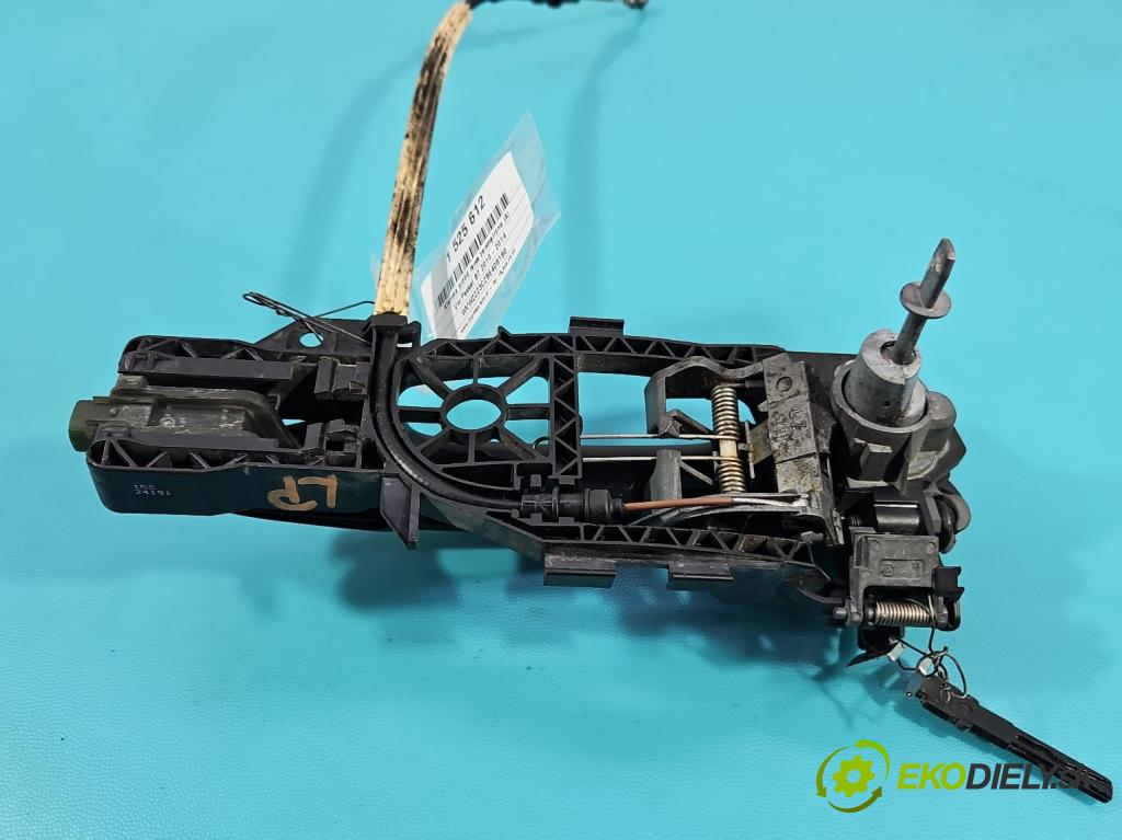 Vw Passat B7 2010-2014 2.0 TSI 211KM automatic 155 kW 1984 cm3 5- rukoväť predné ľavé mimo: 3C0837885H (Kľučka dverí vonkajšia predná ľavá)