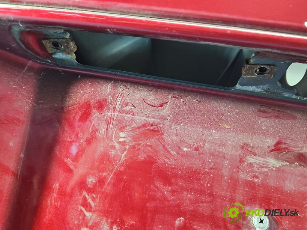 Dodge Journey 2.0 CRD 140 hp automatic 103 kW 1968 cm3 5- zadní kufrové dveře  (Zadní kapota (kufr))