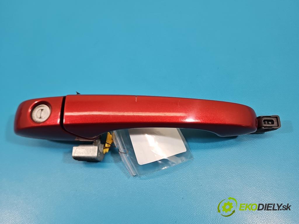 Dodge Journey 2.0 CRD 140 HP automatic 103 kW 1968 cm3 5- rukoväť predné ľavé mimo:  (Kľučka dverí vonkajšia predná ľavá)