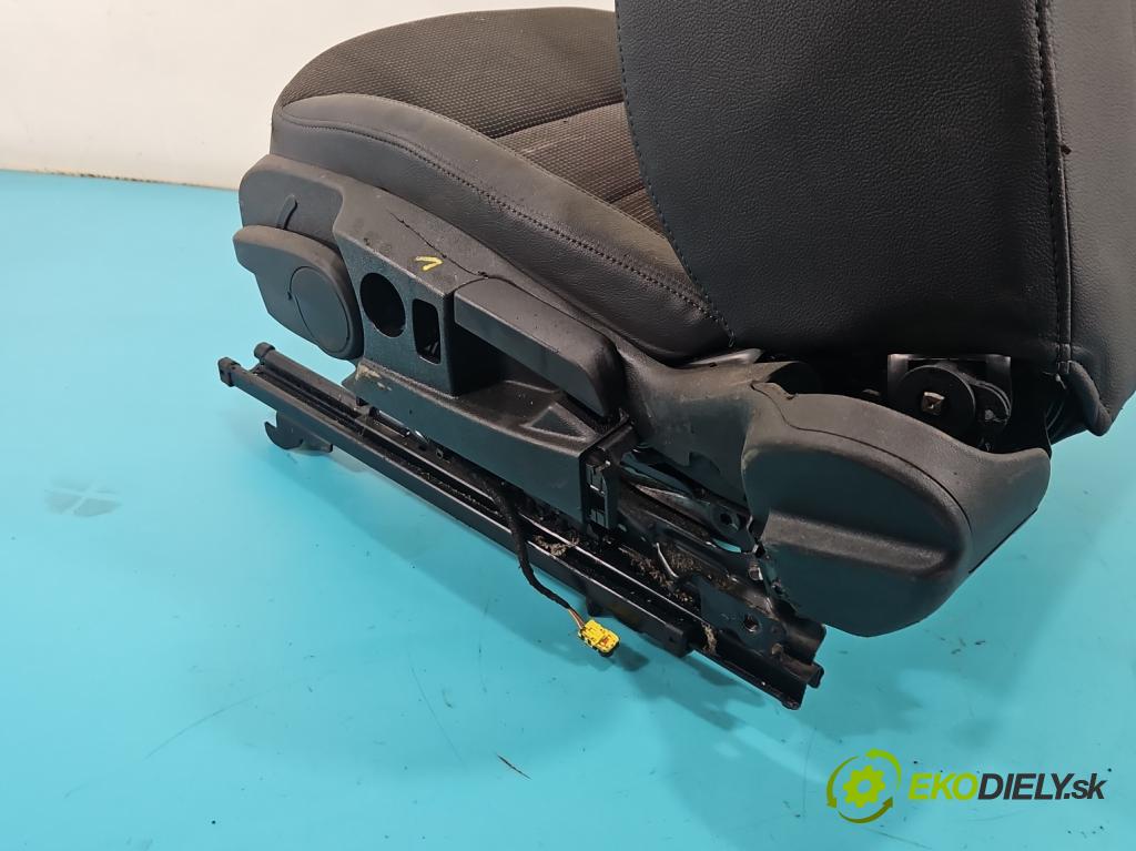 Opel Insignia A 2008-2017 2.0 T 220KM automatic 162 kW 1998 cm3 5- Sedačka ľavý  (Sedadlo)