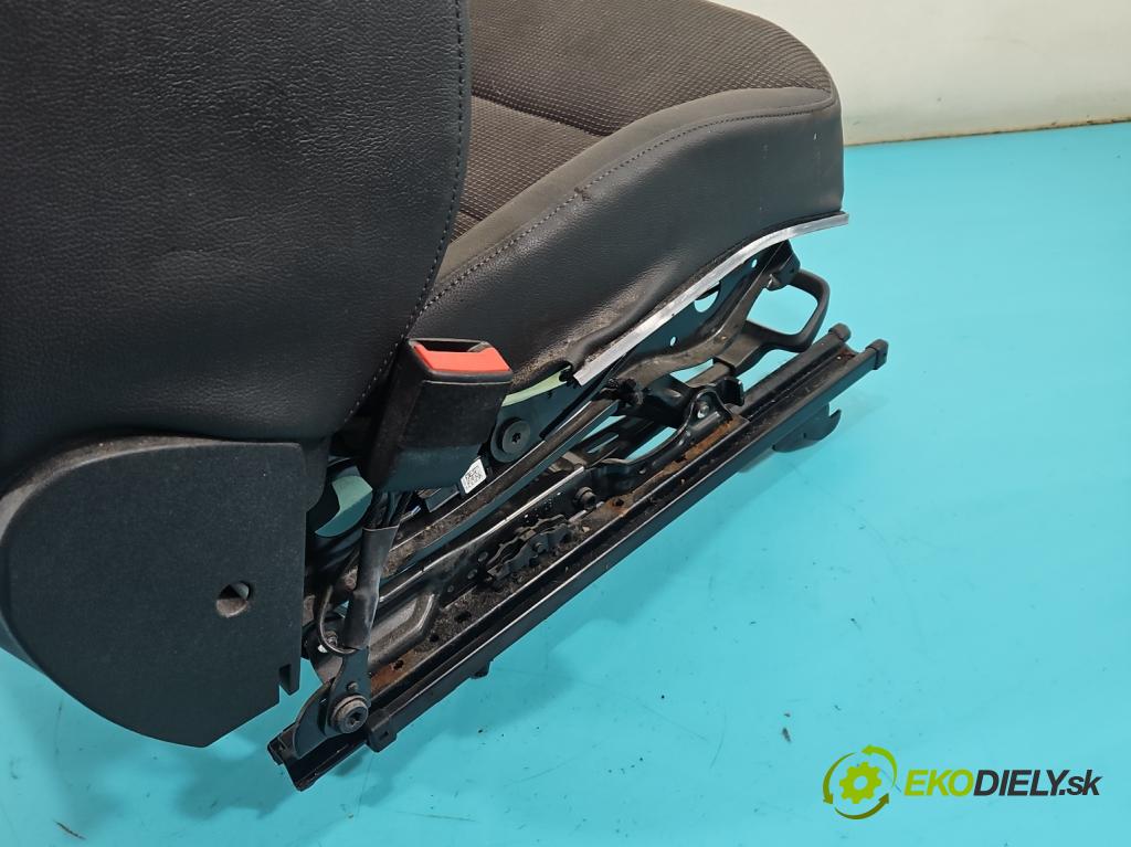 Opel Insignia A 2008-2017 2.0 T 220KM automatic 162 kW 1998 cm3 5- Sedačka ľavý  (Sedadlo)