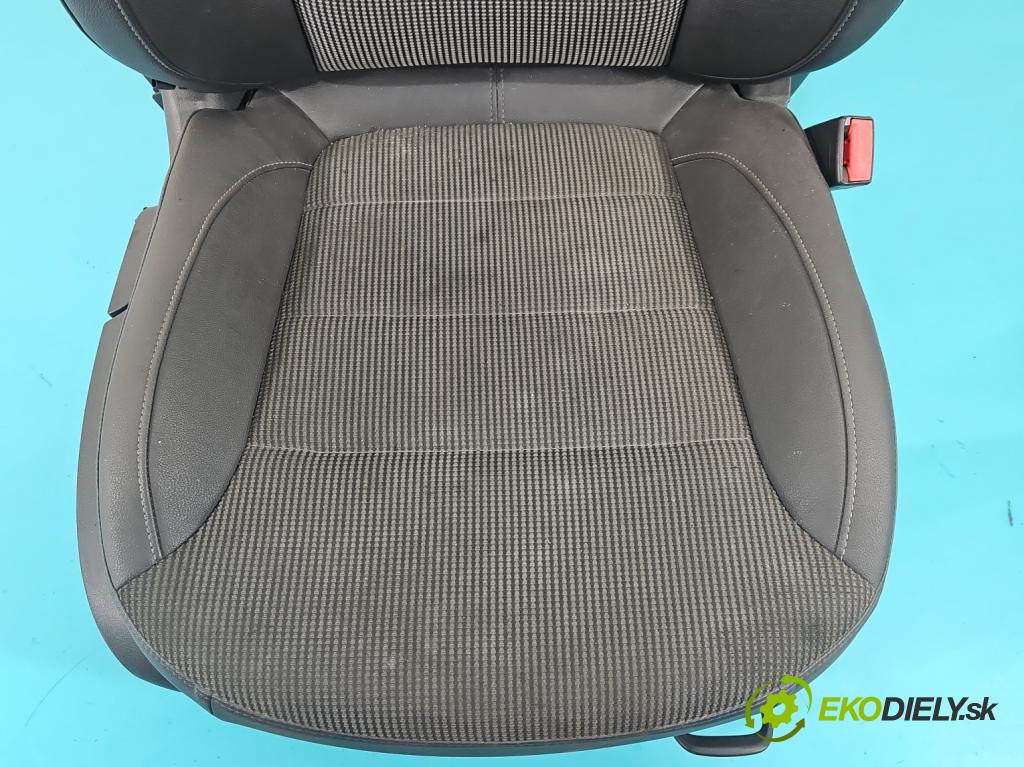 Opel Insignia A 2008-2017 2.0 T 220KM automatic 162 kW 1998 cm3 5- Sedadlo pravý  (Sedadlo)