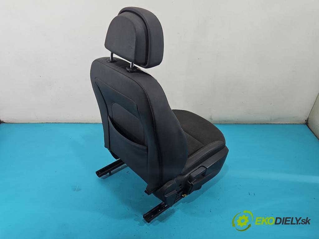 Opel Insignia A 2008-2017 2.0 T 220KM automatic 162 kW 1998 cm3 5- Sedadlo pravý  (Sedadlo)