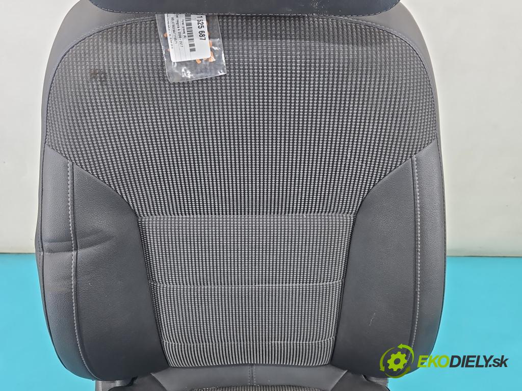 Opel Insignia A 2008-2017 2.0 T 220KM automatic 162 kW 1998 cm3 5- Sedadlo pravý  (Sedadlo)