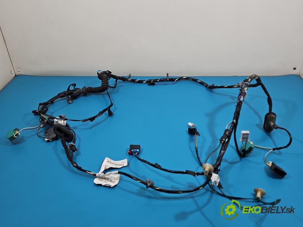 Dodge Journey 2.0 CRD 140 hp automatic 103 kW 1968 cm3 5- Balíček: kufrových dveří zadní P05084017AH