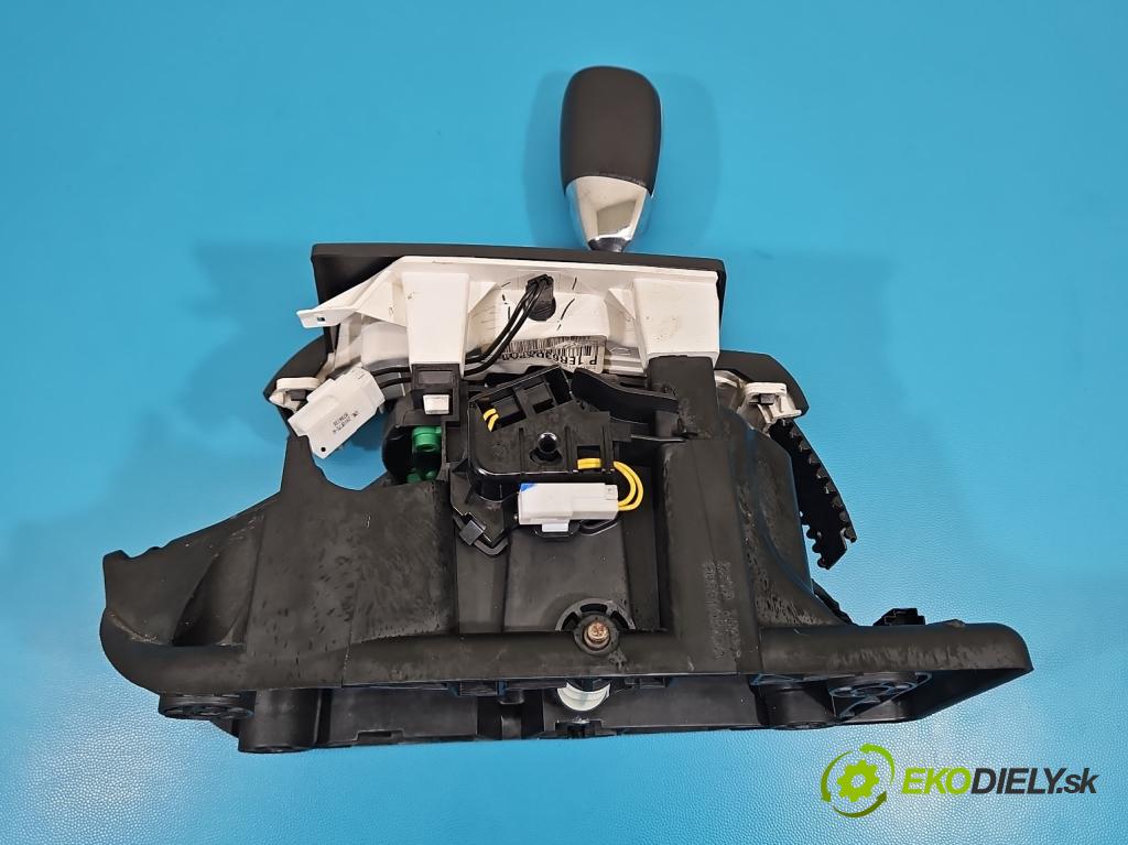 Dodge Journey 2.0 CRD 140 HP automatic 103 kW 1968 cm3 5- Páka: Změny: stupeň,rýchlosť 04766443AB (Rýchlostná páka (kulisa))