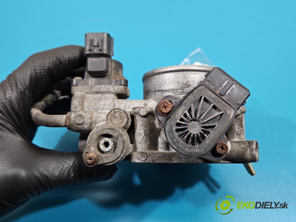 Mitsubishi Carisma 1.6 16V 103 HP manual 76 kW 1597 cm3 5- klapka AC50-352 (Škrtiaca klapka)