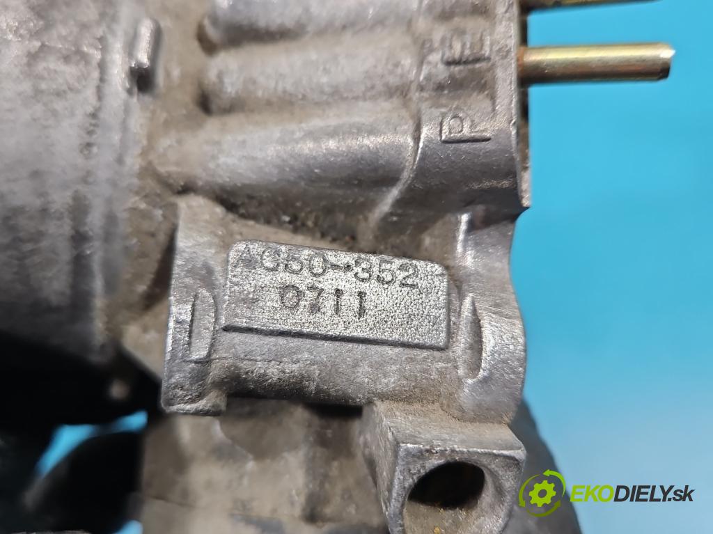 Mitsubishi Carisma 1.6 16V 103 HP manual 76 kW 1597 cm3 5- klapka AC50-352 (Škrtiaca klapka)