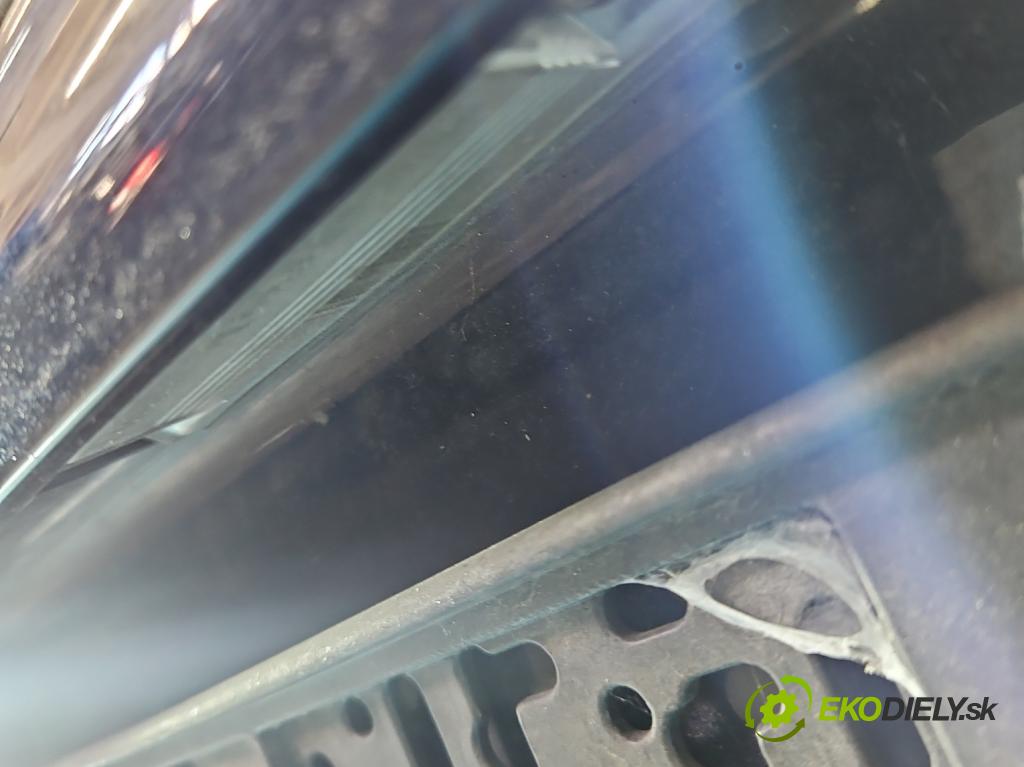 Mitsubishi Carisma 1.6 16V 103 hp manual 76 kW 1597 cm3 5- zadní kufrové dveře  (Zadní kapota (kufr))