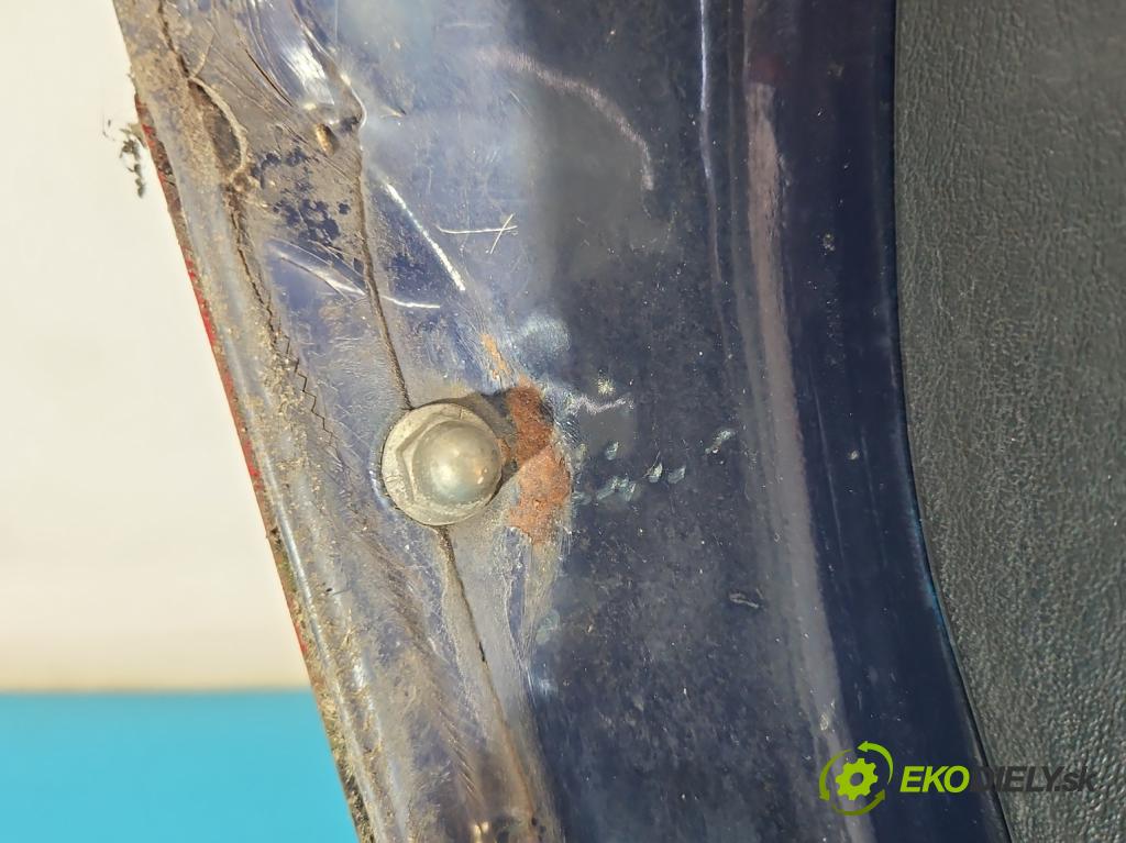 Mitsubishi Carisma 1.6 16V 103 hp manual 76 kW 1597 cm3 5- zadní kufrové dveře  (Zadní kapota (kufr))