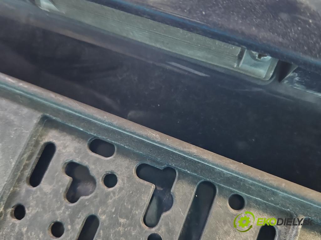 Mitsubishi Carisma 1.6 16V 103 hp manual 76 kW 1597 cm3 5- zadní kufrové dveře  (Zadní kapota (kufr))