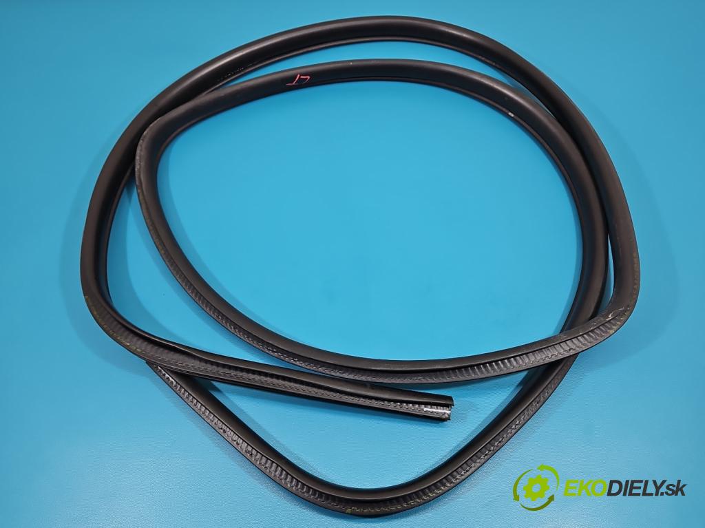 Dodge Journey 2.0 CRD 140 hp automatic 103 kW 1968 cm3 5- Těsnění: dveře zadní levé 05076850 (Karoserie ostatní)