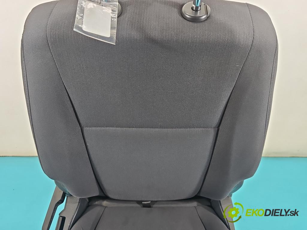 Dodge Journey 2.0 CRD 140 hp automatic 103 kW 1968 cm3 5- Sedadlo pravý  (Sedadlo)