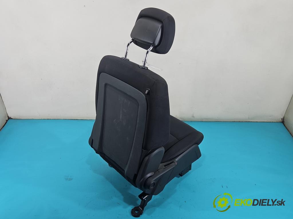 Dodge Journey 2.0 CRD 140 hp automatic 103 kW 1968 cm3 5- Sedadlo pravý  (Sedadlo)