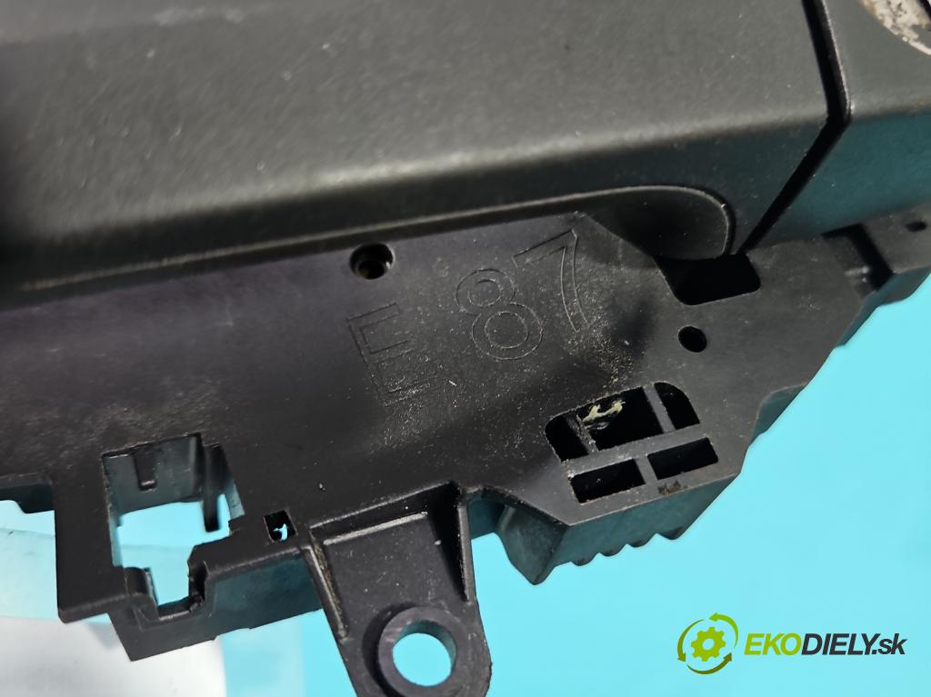 Bmw 1 E87 2004-2011 2.0d 122 HP manual 90 kW 1995 cm3 5- rukoväť predné ľavé mimo:  (Kľučka dverí vonkajšia predná ľavá)