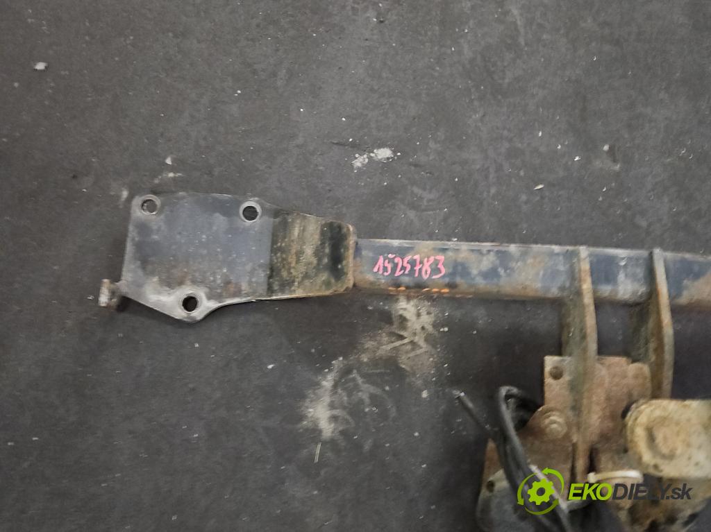 Bmw 1 E87 2004-2011 2.0d 122 hp manual 90 kW 1995 cm3 5- oko tažné (Tažné zařízení)