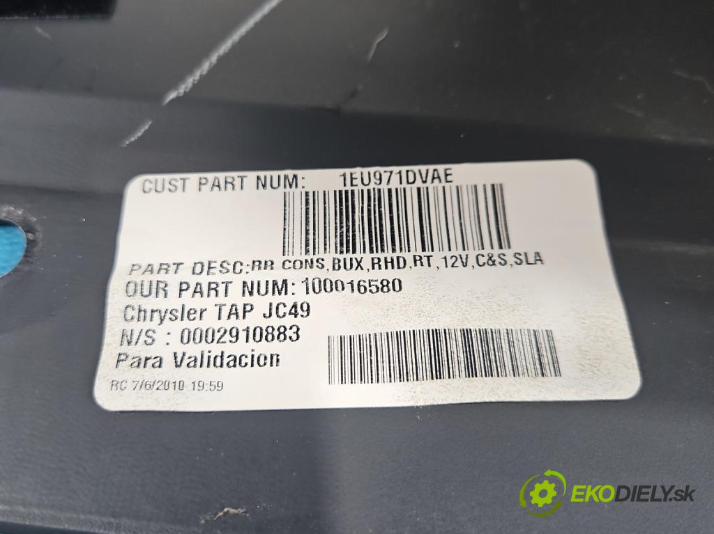 Dodge Journey 2.0 CRD 140 HP automatic 103 kW 1968 cm3 5- operadlo 1EU971DVAE (Lakťová opierka)