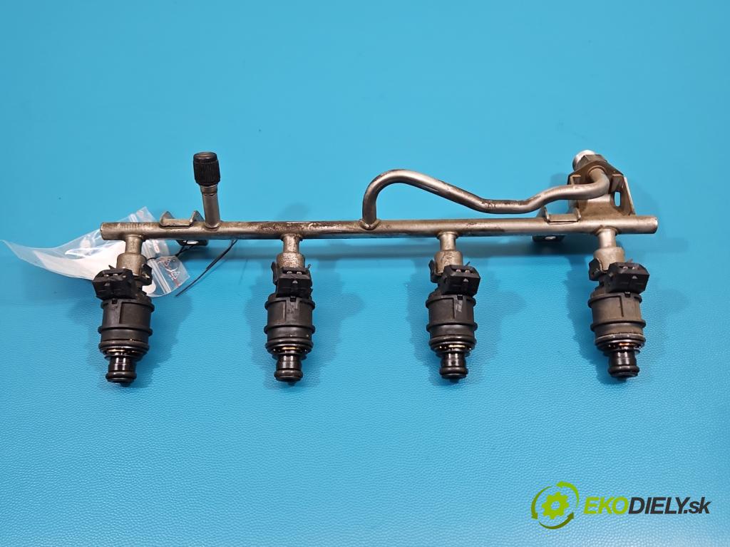 Opel Zafira A 1999-2005 1.8 16V 125 HP manual 92 kW 1796 cm3 5- vstrek 90536149 (Vstrekovač paliva)