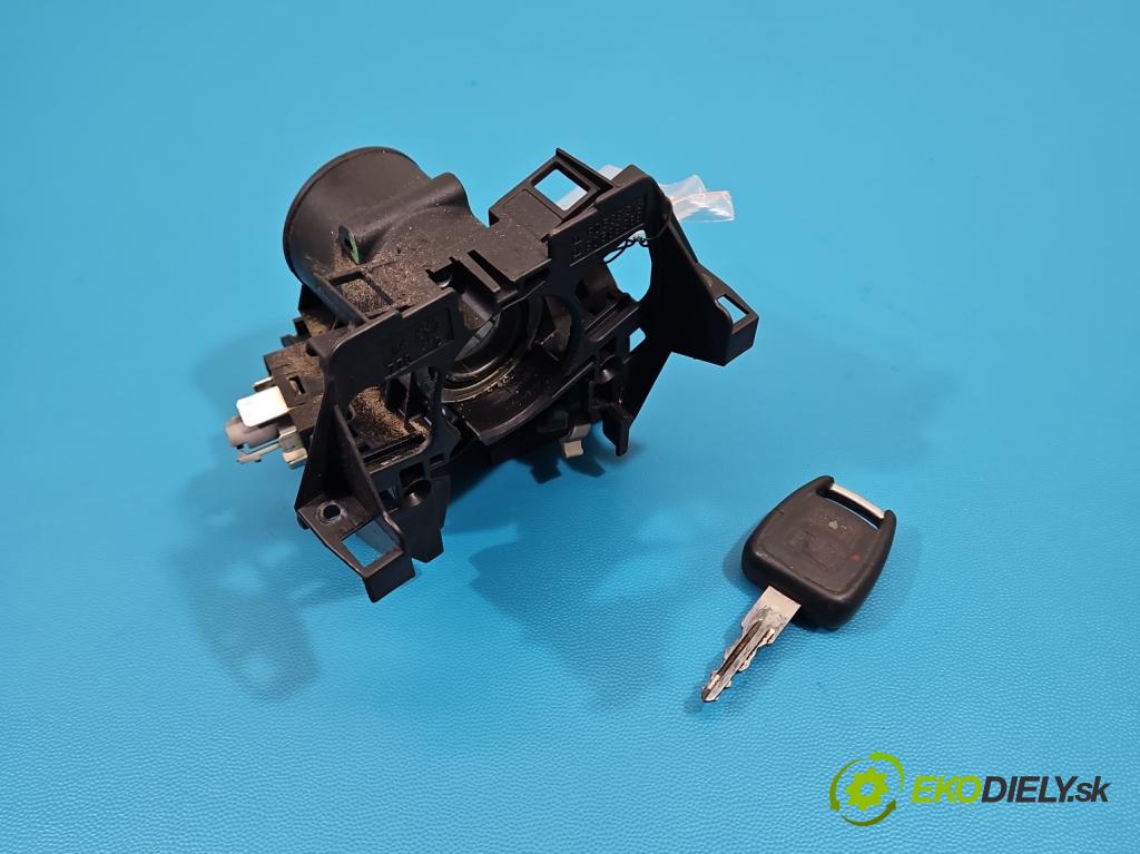 Opel Zafira A 1999-2005 1.8 16V 125 HP manual 92 kW 1796 cm3 5- Spínačka 90589313 (Spínacia skrinka)