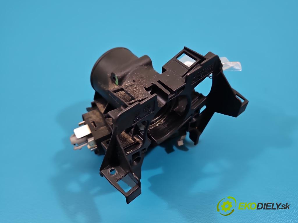 Opel Zafira A 1999-2005 1.8 16V 125 HP manual 92 kW 1796 cm3 5- Spínačka 90589313 (Spínacia skrinka)