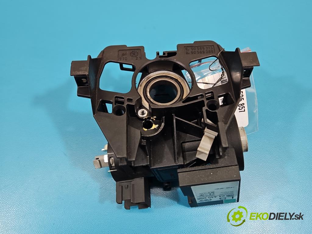 Opel Zafira A 1999-2005 1.8 16V 125 HP manual 92 kW 1796 cm3 5- Spínačka 90589313 (Spínacia skrinka)