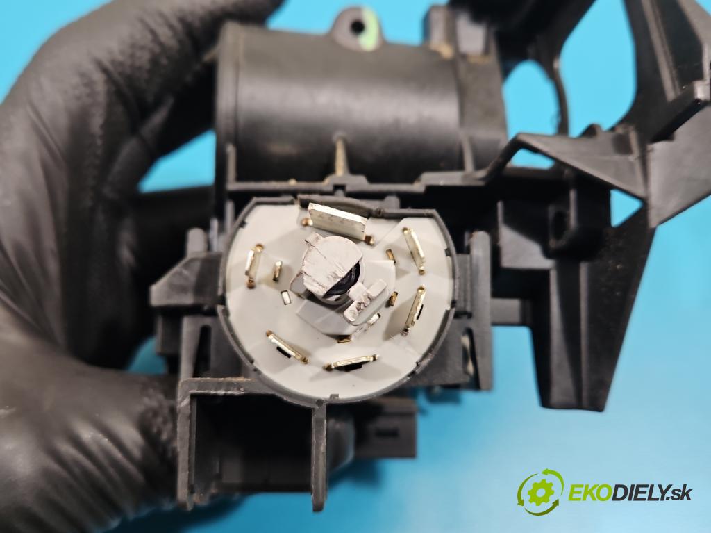 Opel Zafira A 1999-2005 1.8 16V 125 HP manual 92 kW 1796 cm3 5- Spínačka 90589313 (Spínacia skrinka)