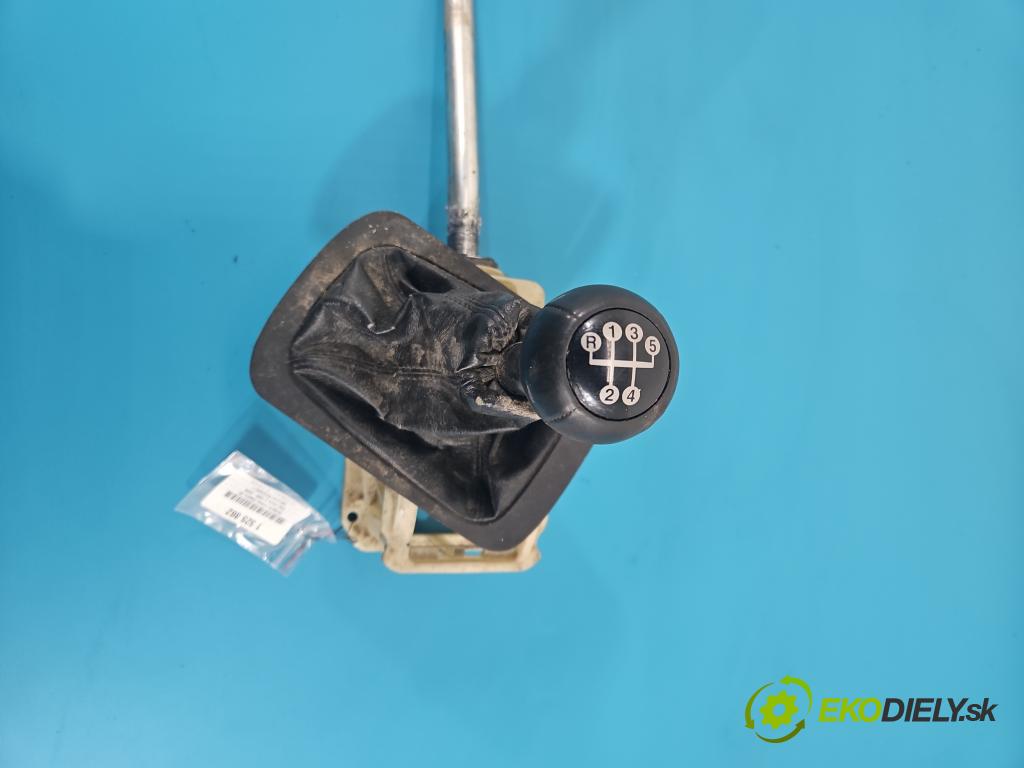 Opel Zafira A 1999-2005 1.8 16V 125 HP manual 92 kW 1796 cm3 5- Páka: Změny: stupeň,rýchlosť 90523924 (Rýchlostná páka (kulisa))